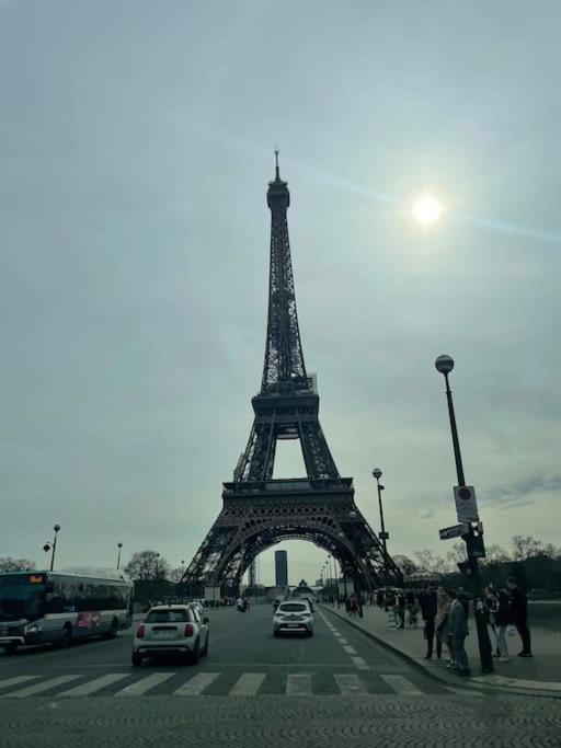 Agreable Et Bien Situe - Close Eiffel Tower *